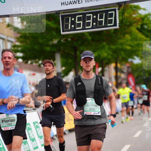 20.09.2026 - PSD Bank Halbmarathon LAZAROV Photography http://msf.ph/oto/10516408 20.09.2026 11:53:42 Ziel 1462, 1961, 2611, 3678, 3702, 4021, 4025, 4770 meine-sportfotos.de