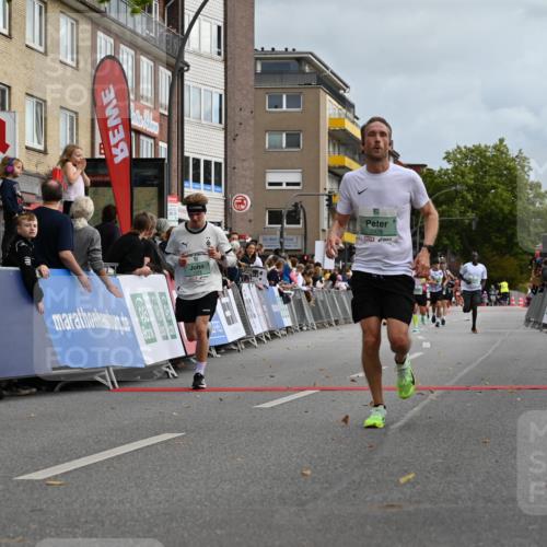 20.09.2026 - PSD Bank Halbmarathon J. Mangold http://msf.ph/oto/10516421 20.09.2026 11:45:04 Ziel 1159, 1374, 1430, 2300, 2928, 2959, 3913, 3981 meine-sportfotos.de