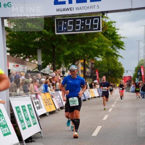 20.09.2026 - PSD Bank Halbmarathon LAZAROV Photography http://msf.ph/oto/10516500 20.09.2026 11:53:49 Ziel 1346, 1462, 1961, 2879, 3840, 4021, 4426, 4770 meine-sportfotos.de