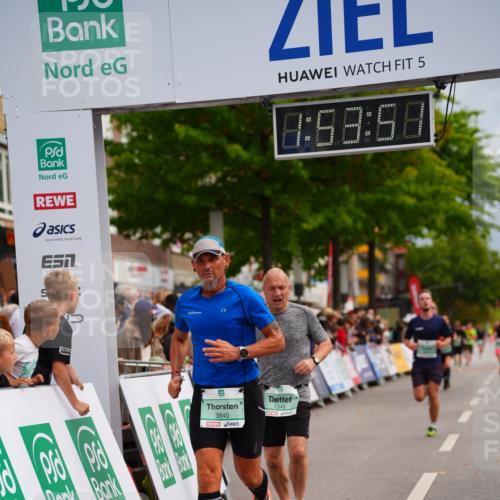 20.09.2026 - PSD Bank Halbmarathon LAZAROV Photography http://msf.ph/oto/10516512 20.09.2026 11:53:50 Ziel 1346, 1462, 2879, 3840, 4021, 4426, 4770 meine-sportfotos.de