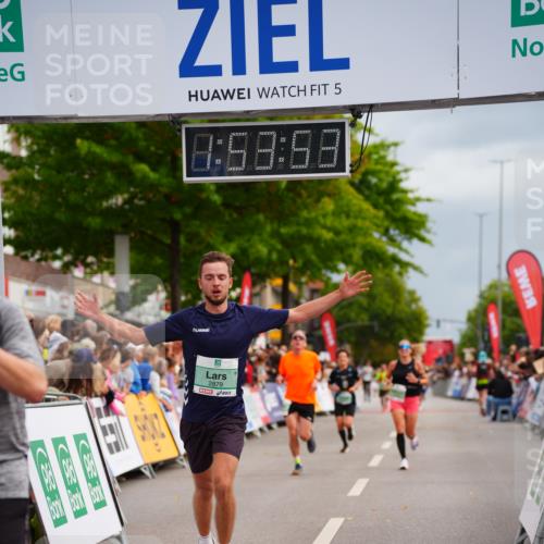 20.09.2026 - PSD Bank Halbmarathon LAZAROV Photography http://msf.ph/oto/10516565 20.09.2026 11:53:53 Ziel 1346, 2879, 3106, 3479, 3840, 4426 meine-sportfotos.de