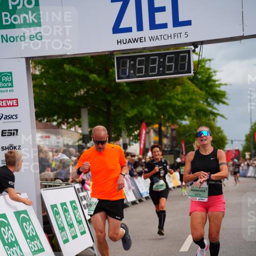 20.09.2026 - PSD Bank Halbmarathon LAZAROV Photography http://msf.ph/oto/10516641 20.09.2026 11:53:56 Ziel 1014, 1346, 2879, 3106, 3479, 3840 meine-sportfotos.de