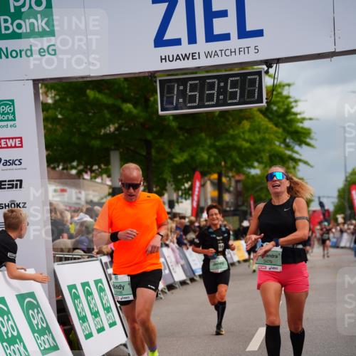 20.09.2026 - PSD Bank Halbmarathon LAZAROV Photography http://msf.ph/oto/10516649 20.09.2026 11:53:56 Ziel 1014, 1346, 2879, 3106, 3479, 3840 meine-sportfotos.de