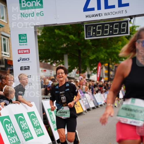 20.09.2026 - PSD Bank Halbmarathon LAZAROV Photography http://msf.ph/oto/10516697 20.09.2026 11:53:58 Ziel 1014, 1346, 2879, 3106, 3479, 3840 meine-sportfotos.de