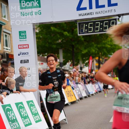 20.09.2026 - PSD Bank Halbmarathon LAZAROV Photography http://msf.ph/oto/10516704 20.09.2026 11:53:58 Ziel 1014, 1346, 2879, 3106, 3479, 3840 meine-sportfotos.de