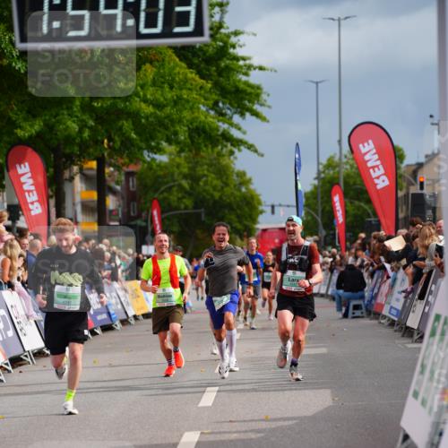20.09.2026 - PSD Bank Halbmarathon LAZAROV Photography http://msf.ph/oto/10516711 20.09.2026 11:54:02 Ziel 1014, 2144, 3106, 3479, 3558, 4742 meine-sportfotos.de