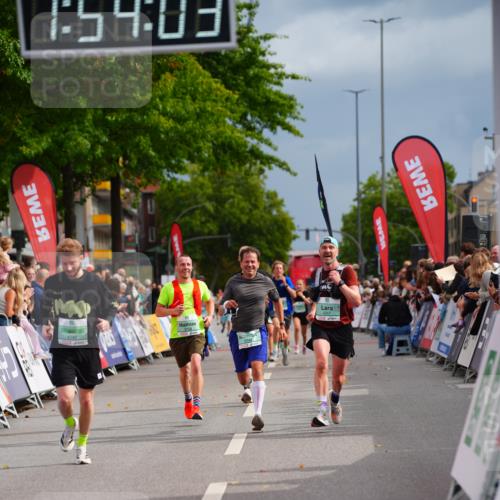 20.09.2026 - PSD Bank Halbmarathon LAZAROV Photography http://msf.ph/oto/10516718 20.09.2026 11:54:02 Ziel 1014, 2144, 3106, 3479, 3558, 4742 meine-sportfotos.de