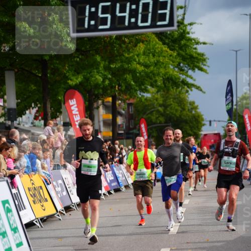 20.09.2026 - PSD Bank Halbmarathon LAZAROV Photography http://msf.ph/oto/10516724 20.09.2026 11:54:03 Ziel 1014, 2031, 2144, 3106, 3479, 3558, 4742 meine-sportfotos.de