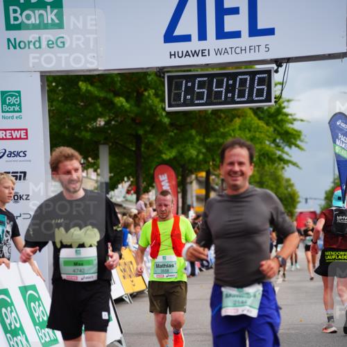 20.09.2026 - PSD Bank Halbmarathon LAZAROV Photography http://msf.ph/oto/10516803 20.09.2026 11:54:05 Ziel 1014, 1839, 2031, 2144, 3558, 4742 meine-sportfotos.de
