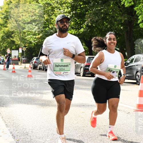 20.09.2026 - PSD Bank Halbmarathon Dr. Thomas Lammeyer http://msf.ph/oto/10516825 20.09.2026 11:11:24 Laufen 3254 meine-sportfotos.de