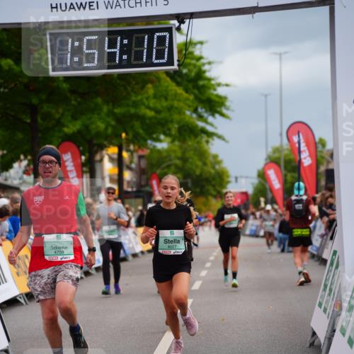 20.09.2026 - PSD Bank Halbmarathon LAZAROV Photography http://msf.ph/oto/10516875 20.09.2026 11:54:09 Ziel 1642, 1839, 2031, 2144, 2594, 3558, 3654, 4027, 4742, 4759, 4785 meine-sportfotos.de
