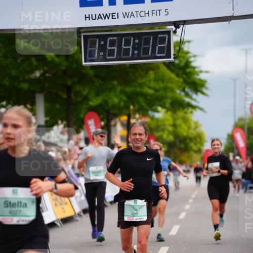 20.09.2026 - PSD Bank Halbmarathon LAZAROV Photography http://msf.ph/oto/10516931 20.09.2026 11:54:11 Ziel 1642, 1839, 2031, 2144, 2594, 3558, 3654, 4027, 4742, 4759, 4785 meine-sportfotos.de