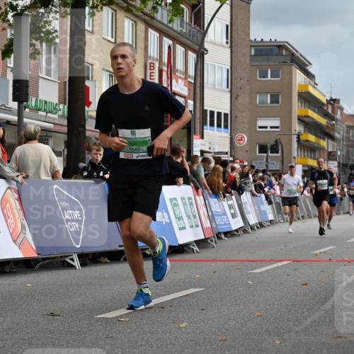 20.09.2026 - PSD Bank Halbmarathon J. Mangold http://msf.ph/oto/10516938 20.09.2026 11:45:44 Ziel 1549, 2124, 2868, 3076, 3270, 4048, 4425, 4774 meine-sportfotos.de