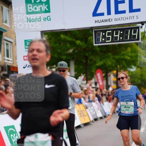 20.09.2026 - PSD Bank Halbmarathon LAZAROV Photography http://msf.ph/oto/10517003 20.09.2026 11:54:14 Ziel 1642, 1839, 2031, 2594, 2727, 3558, 3654, 4027, 4759, 4785 meine-sportfotos.de
