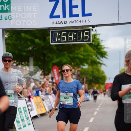 20.09.2026 - PSD Bank Halbmarathon LAZAROV Photography http://msf.ph/oto/10517010 20.09.2026 11:54:14 Ziel 1642, 1839, 2031, 2594, 2727, 3558, 3654, 4027, 4759, 4785 meine-sportfotos.de