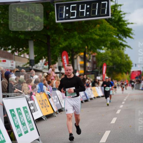 20.09.2026 - PSD Bank Halbmarathon LAZAROV Photography http://msf.ph/oto/10517041 20.09.2026 11:54:16 Ziel 1642, 1839, 2594, 2727, 3654, 4027, 4759, 4777, 4785 meine-sportfotos.de