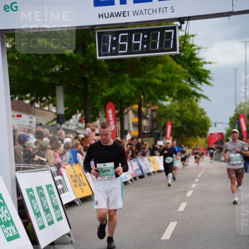 20.09.2026 - PSD Bank Halbmarathon LAZAROV Photography http://msf.ph/oto/10517047 20.09.2026 11:54:17 Ziel 1642, 2594, 2727, 2987, 3654, 4027, 4759, 4777, 4785 meine-sportfotos.de