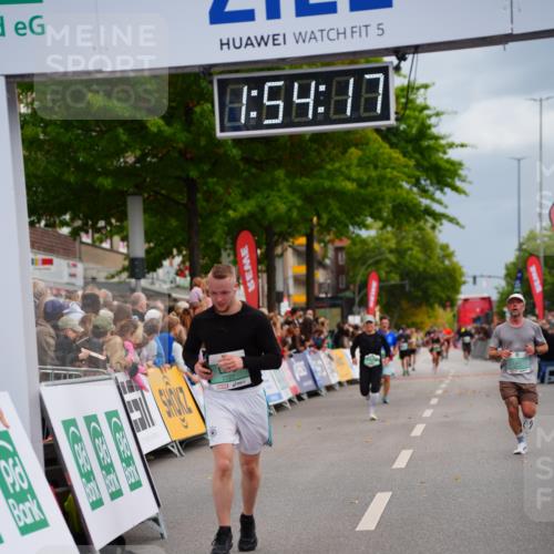 20.09.2026 - PSD Bank Halbmarathon LAZAROV Photography http://msf.ph/oto/10517053 20.09.2026 11:54:17 Ziel 1642, 2594, 2727, 2987, 3654, 4027, 4759, 4777, 4785 meine-sportfotos.de