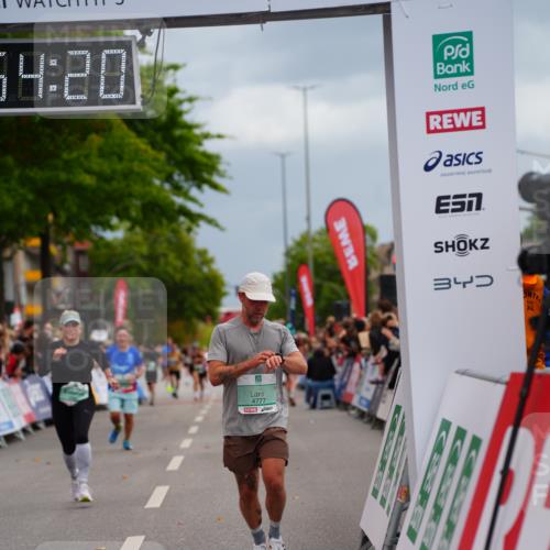 20.09.2026 - PSD Bank Halbmarathon LAZAROV Photography http://msf.ph/oto/10517087 20.09.2026 11:54:19 Ziel 1642, 2594, 2727, 2987, 3654, 4777, 4785 meine-sportfotos.de