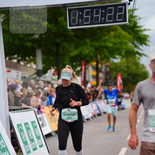 20.09.2026 - PSD Bank Halbmarathon LAZAROV Photography http://msf.ph/oto/10517153 20.09.2026 11:54:21 Ziel 1642, 2594, 2727, 2987, 3654, 3687, 4777 meine-sportfotos.de