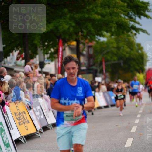 20.09.2026 - PSD Bank Halbmarathon LAZAROV Photography http://msf.ph/oto/10517183 20.09.2026 11:54:25 Ziel 2727, 2987, 3687, 4777 meine-sportfotos.de