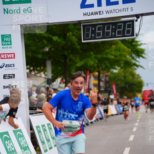 20.09.2026 - PSD Bank Halbmarathon LAZAROV Photography http://msf.ph/oto/10517199 20.09.2026 11:54:26 Ziel 2987, 3687, 4777 meine-sportfotos.de
