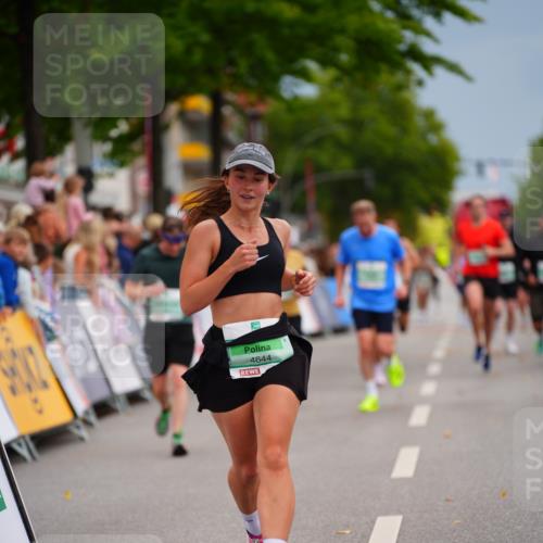 20.09.2026 - PSD Bank Halbmarathon LAZAROV Photography http://msf.ph/oto/10517277 20.09.2026 11:54:32 Ziel 1067, 2123, 3687, 4644 meine-sportfotos.de