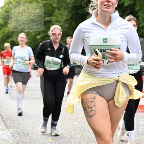 20.09.2026 - PSD Bank Halbmarathon Dr. Thomas Lammeyer http://msf.ph/oto/10517370 20.09.2026 11:12:00 Laufen 1106, 22, 1074 meine-sportfotos.de