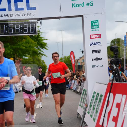 20.09.2026 - PSD Bank Halbmarathon LAZAROV Photography http://msf.ph/oto/10517376 20.09.2026 11:54:37 Ziel 1067, 1094, 2123, 2313, 3351, 3386, 3426, 4569, 4644, 4755 meine-sportfotos.de