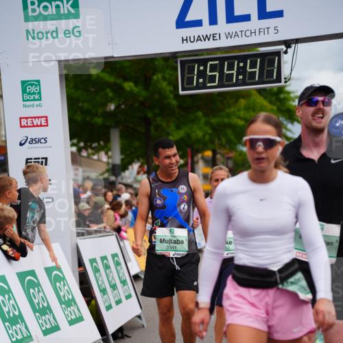 20.09.2026 - PSD Bank Halbmarathon LAZAROV Photography http://msf.ph/oto/10517456 20.09.2026 11:54:40 Ziel 1067, 1094, 2123, 2313, 2647, 3351, 3386, 3426, 4569, 4644, 4755 meine-sportfotos.de