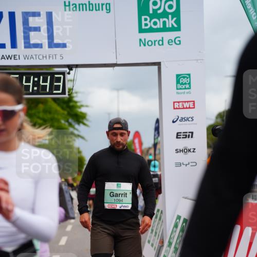 20.09.2026 - PSD Bank Halbmarathon LAZAROV Photography http://msf.ph/oto/10517485 20.09.2026 11:54:42 Ziel 1067, 1094, 2123, 2313, 2647, 3351, 3386, 3426, 4569, 4755 meine-sportfotos.de