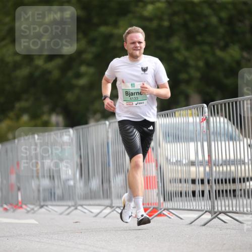 20.09.2026 - PSD Bank Halbmarathon Jannik Wohlers http://msf.ph/oto/10517568 20.09.2026 11:25:12 Laufen 4133 meine-sportfotos.de