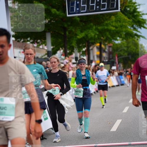 20.09.2026 - PSD Bank Halbmarathon LAZAROV Photography http://msf.ph/oto/10517575 20.09.2026 11:54:51 Ziel 1133, 2059, 2647, 2669, 3372, 3893, 3916 meine-sportfotos.de