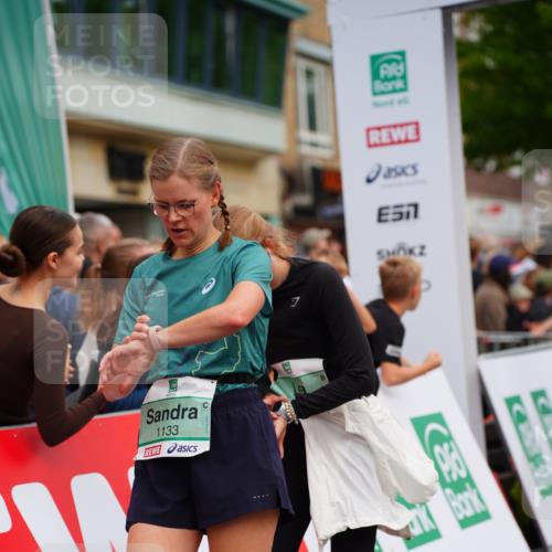 20.09.2026 - PSD Bank Halbmarathon LAZAROV Photography http://msf.ph/oto/10517619 20.09.2026 11:54:53 Ziel 1133, 1433, 2059, 2669, 3115, 3372, 3893, 3916 meine-sportfotos.de