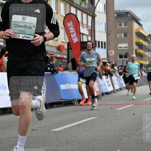 20.09.2026 - PSD Bank Halbmarathon J. Mangold http://msf.ph/oto/10517655 20.09.2026 11:46:19 Ziel 1102, 1860, 2042, 2066, 2175, 2374, 2524, 2680, 2769, 2778, 2977, 3408, 3425, 3565, 3626, 4387 meine-sportfotos.de