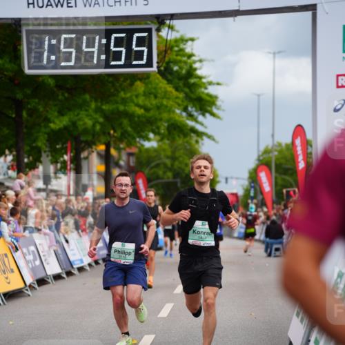 20.09.2026 - PSD Bank Halbmarathon LAZAROV Photography http://msf.ph/oto/10517660 20.09.2026 11:54:55 Ziel 1133, 1433, 2059, 2669, 3115, 3372, 3893, 3916 meine-sportfotos.de