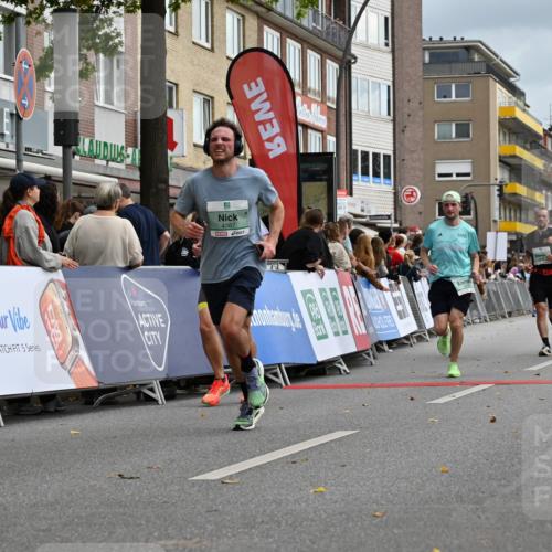20.09.2026 - PSD Bank Halbmarathon J. Mangold http://msf.ph/oto/10517670 20.09.2026 11:46:19 Ziel 1102, 1860, 2042, 2066, 2175, 2374, 2524, 2680, 2769, 2778, 2977, 3408, 3425, 3565, 3626, 4387 meine-sportfotos.de