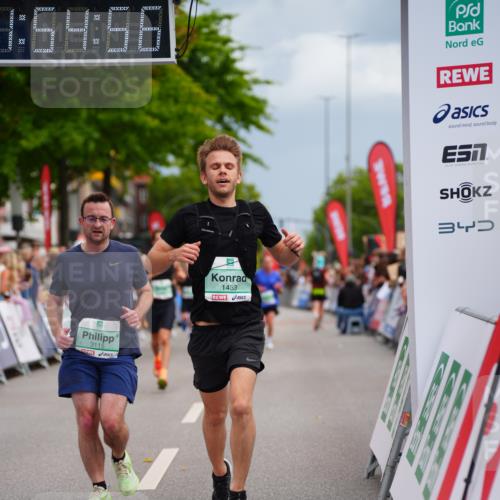 20.09.2026 - PSD Bank Halbmarathon LAZAROV Photography http://msf.ph/oto/10517680 20.09.2026 11:54:56 Ziel 1133, 1433, 2059, 2669, 3115, 3372, 3893, 3916 meine-sportfotos.de