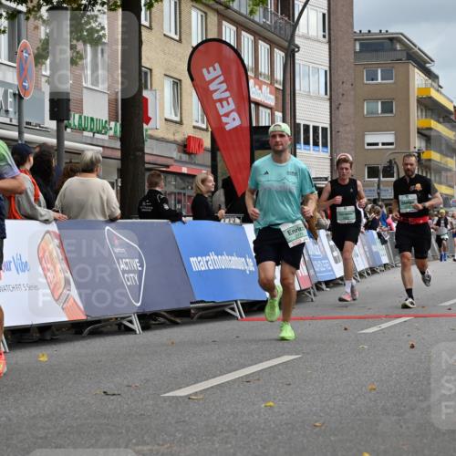 20.09.2026 - PSD Bank Halbmarathon J. Mangold http://msf.ph/oto/10517701 20.09.2026 11:46:21 Ziel 1102, 1860, 2042, 2066, 2524, 2769, 2778, 3408, 3425, 3565, 4200, 4387, 4640, 4710 meine-sportfotos.de