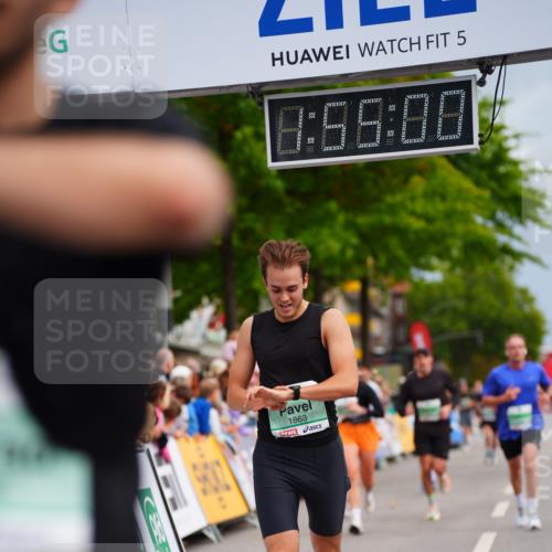 20.09.2026 - PSD Bank Halbmarathon LAZAROV Photography http://msf.ph/oto/10517703 20.09.2026 11:55:00 Ziel 1184, 1433, 3115, 3893, 4447, 4645, 4720 meine-sportfotos.de