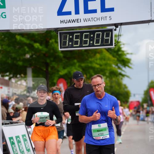 20.09.2026 - PSD Bank Halbmarathon LAZAROV Photography http://msf.ph/oto/10517786 20.09.2026 11:55:04 Ziel 1088, 1178, 1184, 1433, 3115, 4447, 4645, 4720 meine-sportfotos.de