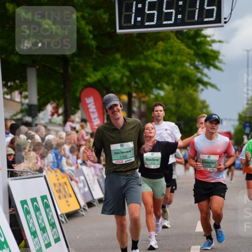 20.09.2026 - PSD Bank Halbmarathon LAZAROV Photography http://msf.ph/oto/10517889 20.09.2026 11:55:14 Ziel 1064, 1088, 1160, 1178, 1185, 1538, 1540, 1597, 2108, 3713, 3733, 4156, 4656 meine-sportfotos.de