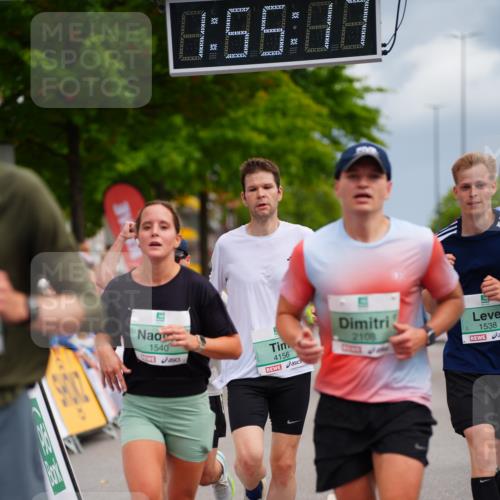 20.09.2026 - PSD Bank Halbmarathon LAZAROV Photography http://msf.ph/oto/10517910 20.09.2026 11:55:16 Ziel 1064, 1088, 1160, 1185, 1538, 1540, 1597, 2108, 3713, 3733, 4156, 4656 meine-sportfotos.de