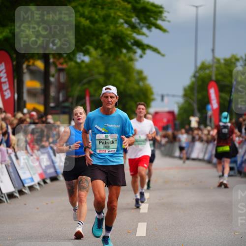 20.09.2026 - PSD Bank Halbmarathon LAZAROV Photography http://msf.ph/oto/10518077 20.09.2026 11:55:32 Ziel 1966, 2495, 3028, 3898, 4039, 4617 meine-sportfotos.de