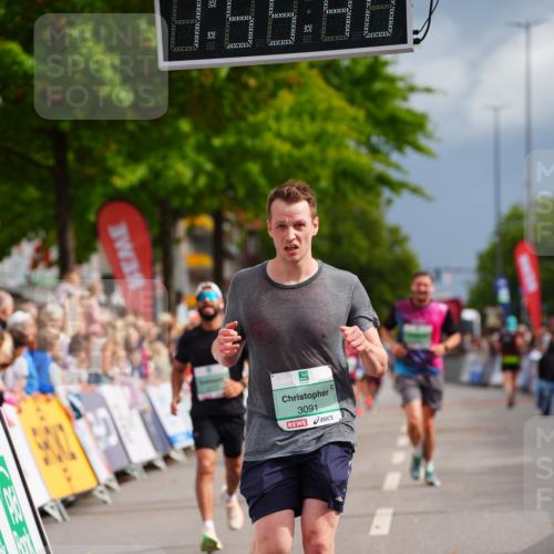 20.09.2026 - PSD Bank Halbmarathon LAZAROV Photography http://msf.ph/oto/10518154 20.09.2026 11:55:39 Ziel 1277, 2015, 3028, 3091, 3898, 4039, 4731 meine-sportfotos.de