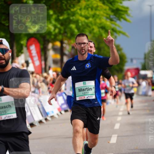 20.09.2026 - PSD Bank Halbmarathon LAZAROV Photography http://msf.ph/oto/10518200 20.09.2026 11:55:42 Ziel 1277, 1826, 2015, 3028, 3091, 4039, 4731 meine-sportfotos.de