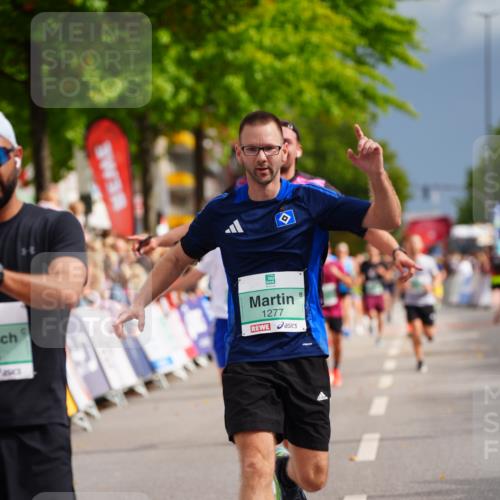 20.09.2026 - PSD Bank Halbmarathon LAZAROV Photography http://msf.ph/oto/10518207 20.09.2026 11:55:42 Ziel 1277, 1826, 2015, 3028, 3091, 4039, 4731 meine-sportfotos.de