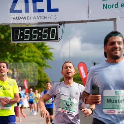 20.09.2026 - PSD Bank Halbmarathon LAZAROV Photography http://msf.ph/oto/10518302 20.09.2026 11:55:49 Ziel 1277, 1354, 1826, 2015, 2810, 3760, 3781, 3809, 3811, 4731 meine-sportfotos.de