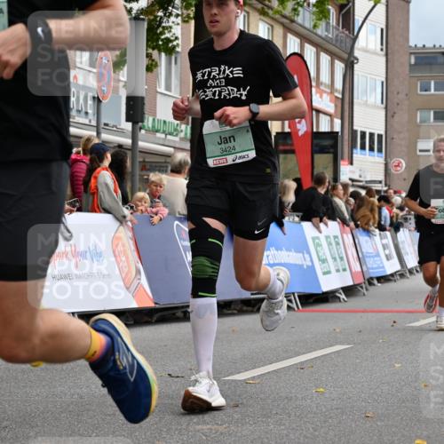 20.09.2026 - PSD Bank Halbmarathon J. Mangold http://msf.ph/oto/10518487 20.09.2026 11:46:46 Ziel 1189, 1557, 1561, 1810, 1876, 2012, 2090, 2141, 2659, 2902, 3424, 3511, 4001, 4247, 4566, 4639 meine-sportfotos.de