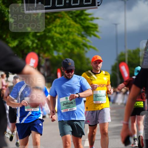 20.09.2026 - PSD Bank Halbmarathon LAZAROV Photography http://msf.ph/oto/10518675 20.09.2026 11:56:06 Ziel 1118, 1260, 1484, 1872, 1887, 1900, 2067, 3012, 3284, 3401, 3634, 3757, 4041, 4341, 4716 meine-sportfotos.de